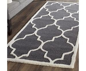 SAFAVIEH Alfombra Geométrica para Sala de estar, Comedor, Dormitorio - Cambridge Collection, Pelo corto, Gris oscuro y marfil, 76 X 244 cm