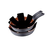 San Ignacio - Juego de Sartenes Antiadherentes - Set de 3 Piezas de 24 y 28 cm y 2 Protectores - Fabricadas con Aluminio Fundido - Sin Tóxicos - Para Inducción y Todo Tipo de Cocinas - Bronce