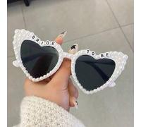 Shein 1 par de gafas de moda con forma de corazón para mujer, incrustadas con perlas falsas, accesorios nupciales, suministros para fiestas de verano y boda