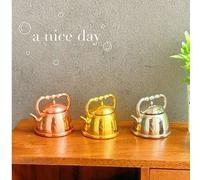 Shein 1 pieza Tetera de metal vintage elegante y mini, hervidor de agua, accesorio de decoración para cocina de casa de muñecas 1:12/1:6, suministros de coc