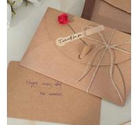 Shein 1 Set de Tarjetas y Sobres de Papel Kraft con Flores Secas, Adecuado para Bodas, Graduaciones, Fiestas, Cumpleaños, Regalos de Novia, Día de San Valen