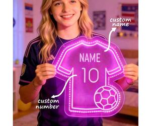 Shein Luz de neón personalizada con logotipo de jersey de fútbol, logotipo de nombre de jersey de fútbol hecho a mano, decoración de pared de fútbol, regalo