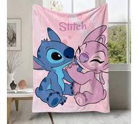 Shein Manta de franela Disney Lilo & Stitch "Stitch & Angel Love", manta de felpa suave y acogedora con fondo de acuarela rosa, adecuada para sofá, cama, sa