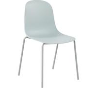 Silla fabricada con polipropileno reciclado, resistente a la intemperie, resistente a los rayos UV, apilable, con dimensiones de 85x51x53 cm y una altura de asiento de 47 cm