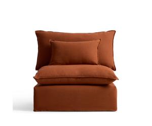Sillón Anarela con funda extraíble de lino color terracota, 90 cm. Crédito FSC Mixto.