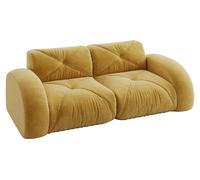 Sillón de dos plazas, tapizado en tela de chenilla color mostaza, diseño articulado y sin necesidad de montaje