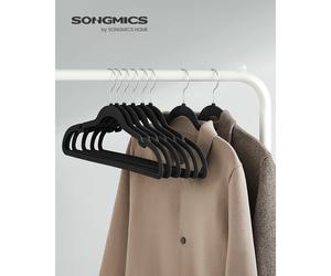 SONGMICS-Paquete de 30 perchas de terciopelo, antideslizantes, muescas de hombro, barra para pantalones, gancho giratorio de 360 °, ahorro de espacio, 0,6 cm de grosor, 43 cm de largo Negro