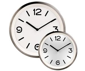 St. Leonhard Relojes de Pared - Pared Luminoso: Acero Inoxidable- Reloj de Pared de Cuarzo con iluminación de Esfera, Sensor de luz, Mecanismo de Reloj silencioso (Iluminado, con Mecanismo Cuarzo)