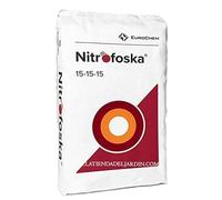 Suinga Abono Fertilizante 15-15-15 de 25kg | Sustrato Universal Triple 15 para Abono de Huertos, Jardines y Frutales | Componentes: Nitrógeno, Fósforo, Potasio, Azufre | Fertilizante Granulado