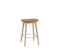 Muuto Silla Fiber counter stool 65 cm Cuero cognac. patas de roble