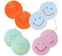 Talking Tables 8 etiquetas de regalo para cumpleaños Kraft, 10 cm de diámetro, etiquetas de colores con cara feliz con cuerda para regalos, manualidades, papel de agradecimiento, etiquetas,