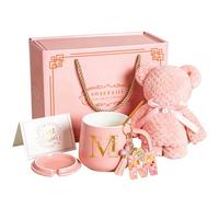 Taza de cerámica personalizada con letra M y toalla oso juego de regalo, taza de café de 380 ml taza rosa con tapa, cuchara, llavero M, tarjeta, regalo para mujeres, niñas, novia