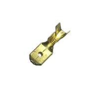 Terminal enchufable 4018 con voltaje compatible, conexión rápida, y diseño compacto, ideal para electrodomésticos y carga de dispositivos.