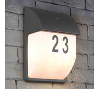 Trio Lighting Mersey aplique con número de casa y sensor crepuscular