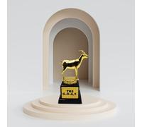 Trofeo G.O.A.T para tu mejor amigo - Decoración divertida - Mad Monkey