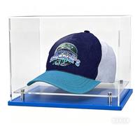 Vitrina Acrílica Transparente para Béisbol,Fútbol o Gorras Snapback, Mini Casco. Vitrina de Gorra de Béisbol con Base de Meta (Base de Plástico Azul, 22x20x18CM)