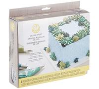 Wilton 2104-2531 - Set de boquillas con caja, 22 boquillas